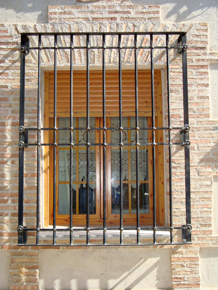 ventana-hierro ventana-hierro